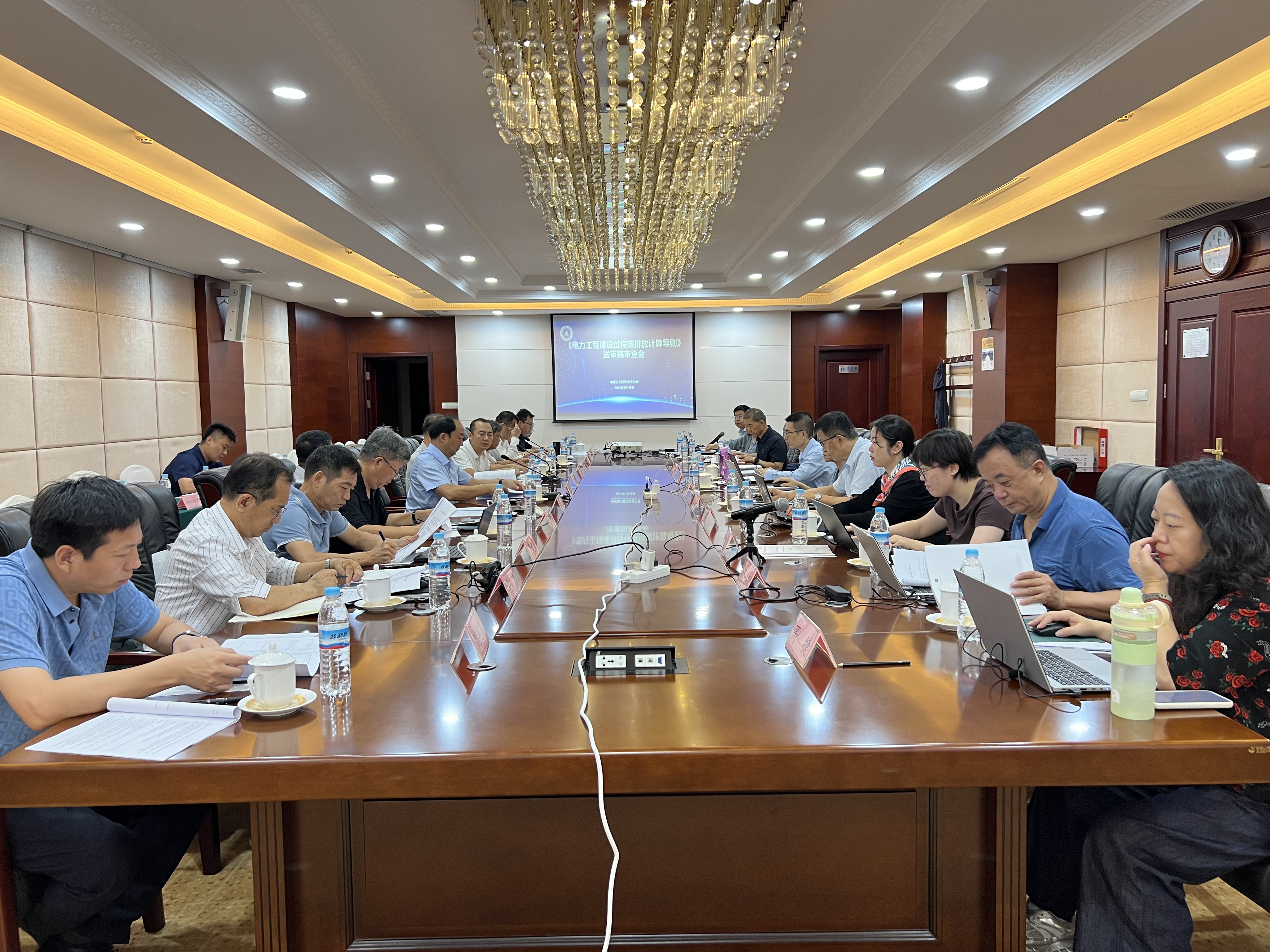 微信图片_20250922104054_4_726.jpg